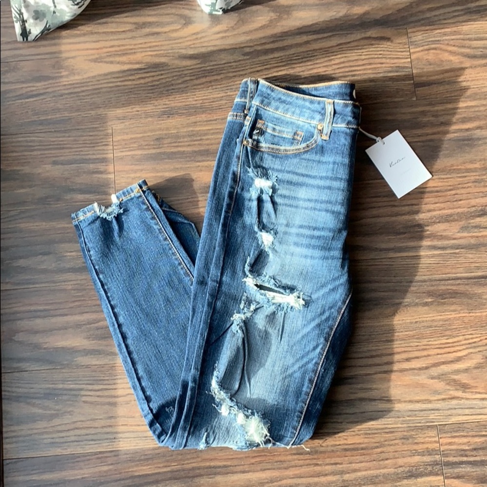 ⭐️⭐️ ⭐️Distressed Skinnies - Picture 3 of 3
